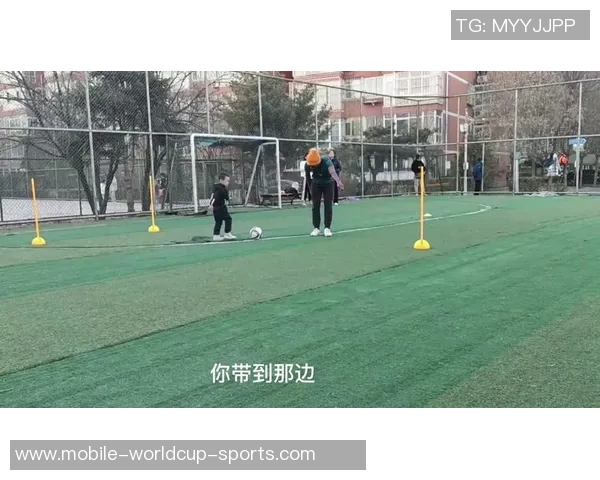 孩子几岁开始学习足球最合适如何选择合适的训练时间和方法 孩子几岁开始学习足球最合适如何选择合适的训练时间和方法